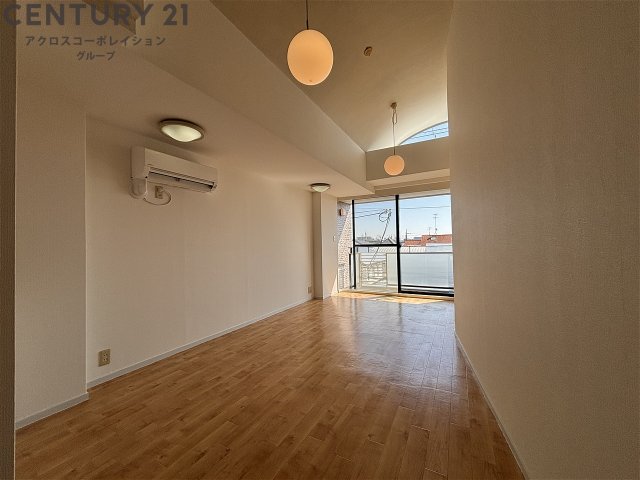 居室・リビング　ゆったり過ごせる居間です