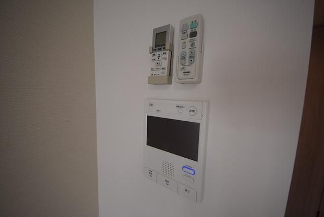 セキュリティ　モニター付きインターフォン