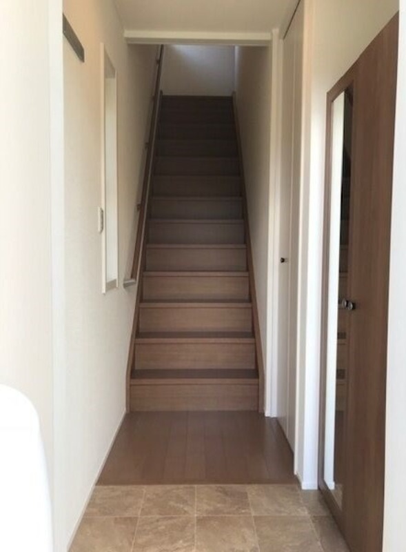 玄関　図面と現状に相違がある場合には現状を優先