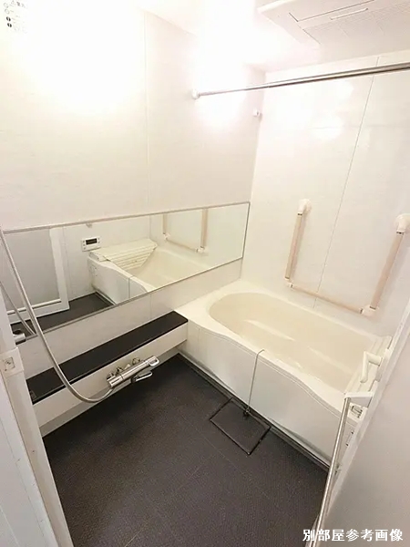 バス・シャワールーム　清潔感のある快適バスルーム♪