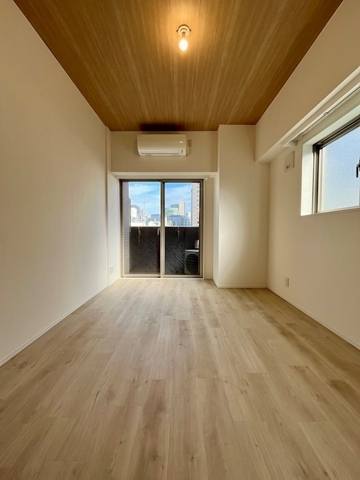 居室・リビング　※反転タイプ別室参考写真