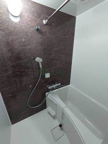 バス・シャワールーム　別部屋の参考写真です