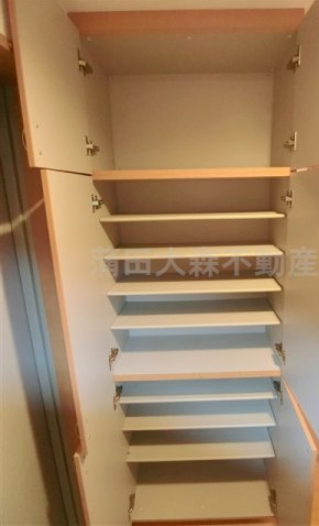 玄関　玄関収納