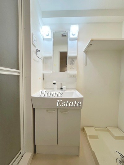 洗面設備　同仕様