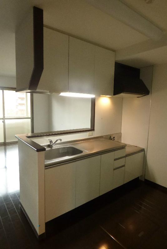 キッチン　※同物件別号室参考写真