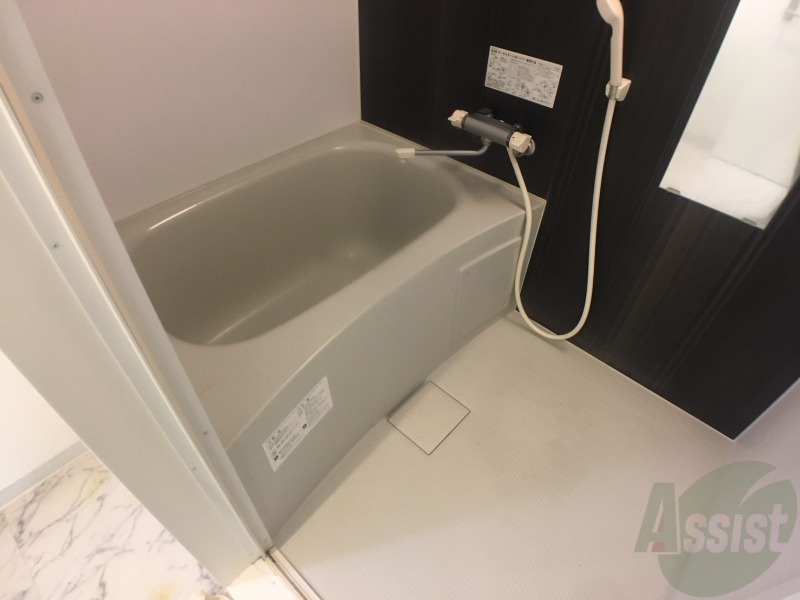 バス・シャワールーム　お風呂です。ゆっくりお風呂につかるのも体に良いですね～