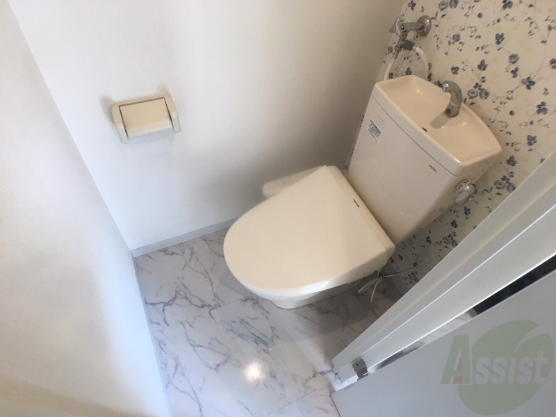 トイレ　トイレです。ウォシュレット付を探している方、おすすめです。