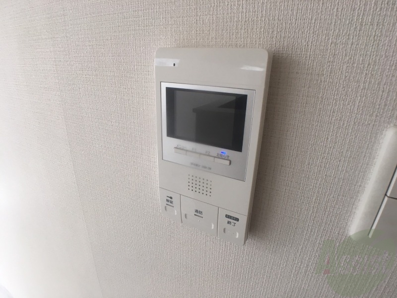 その他設備　ＴＶモニター付インターホンです。来客者の顔が見えるので安心！