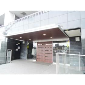 エントランス　ゆとりのあるエントランスです