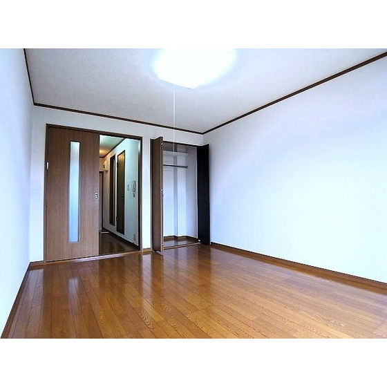 居室・リビング　洋室８帖