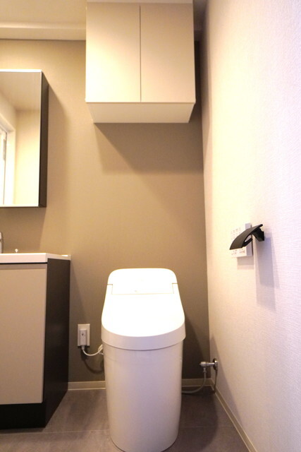 トイレ　※写真は同タイプ住戸です。