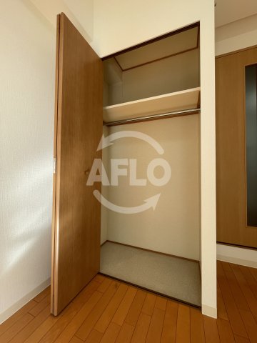 収納　エスリード福島駅前　クローゼット