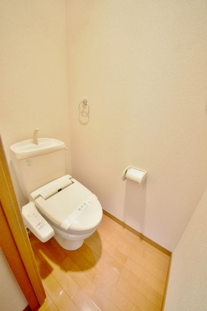 トイレ　お問い合わせはタウンハウジングまで