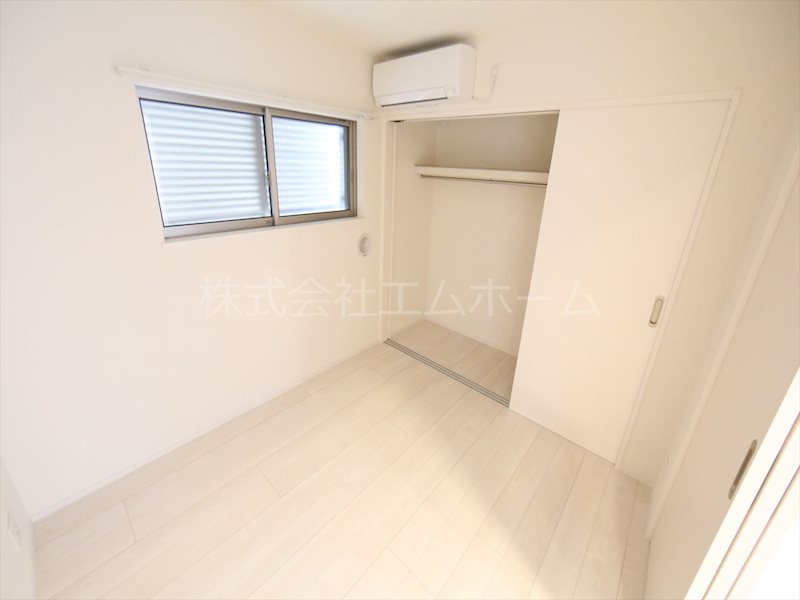 その他共有部分　洋室4.1帖　クローゼット付（収納充実してます）エアコン付