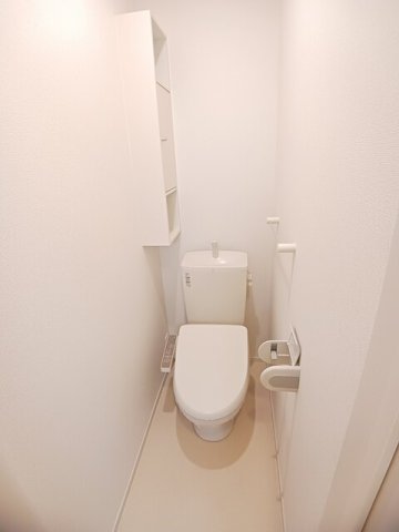トイレ　清潔感のあるトイレです