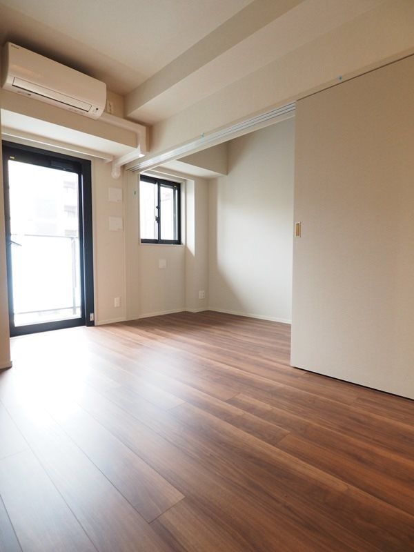 その他部屋・スペース　☆広くて明るい寝室☆