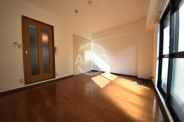 居室・リビング　アプローズ堂島　リビング