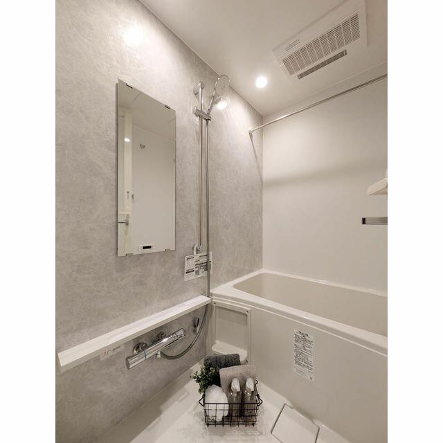 バス・シャワールーム　家具・家電はイメージです