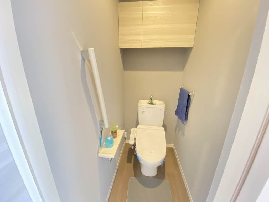 トイレ　トイレ