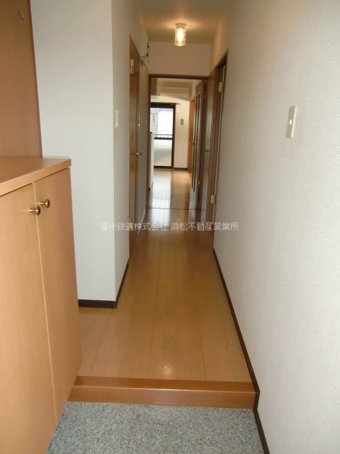 玄関　※他部屋参照