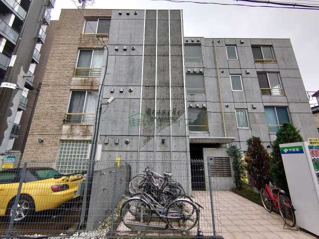 建物外観　リライフ下北沢店