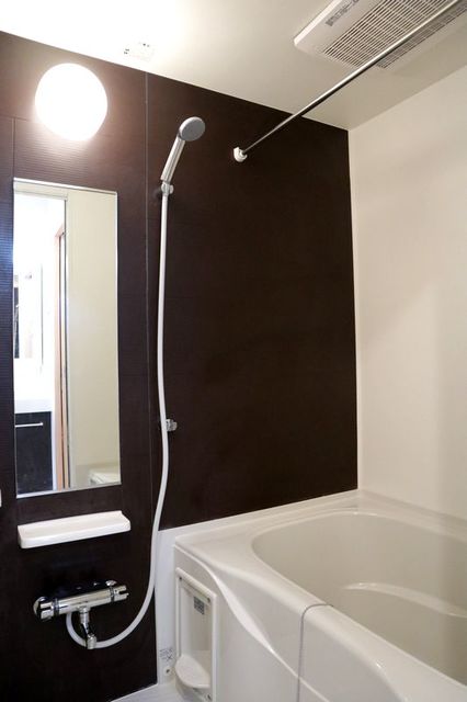 バス・シャワールーム　清潔な浴室！