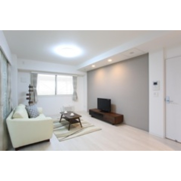 居室・リビング　※モデル家具の為実際の部屋にはつきませ