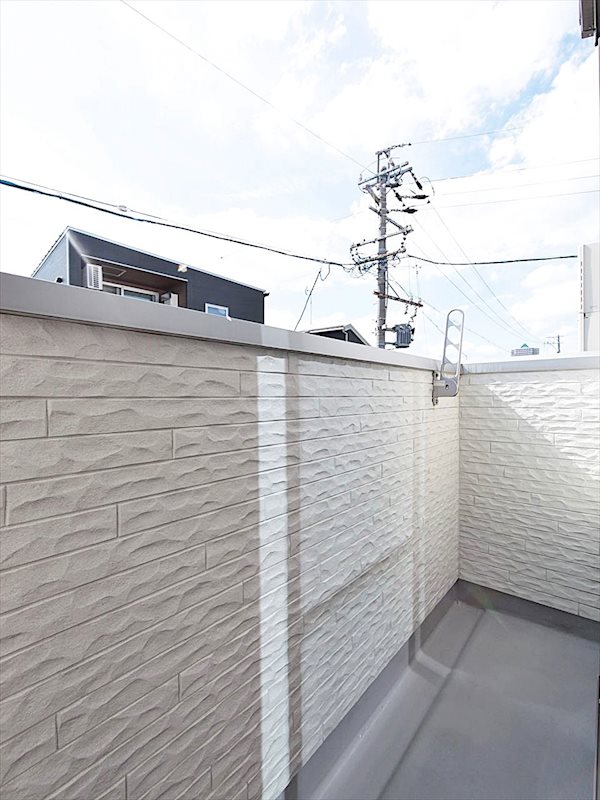 バルコニー　バルコニー