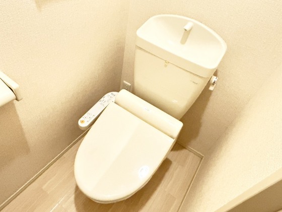 トイレ　シャワー付きトイレ