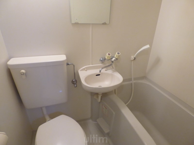 洗面設備　※他部屋のため参考までにご覧ください