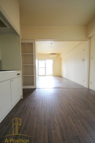 居室・リビング　ウィステリア西梅田