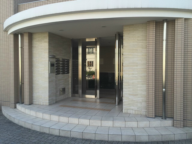 エントランス　毎日通るエントランスはこのようになっています