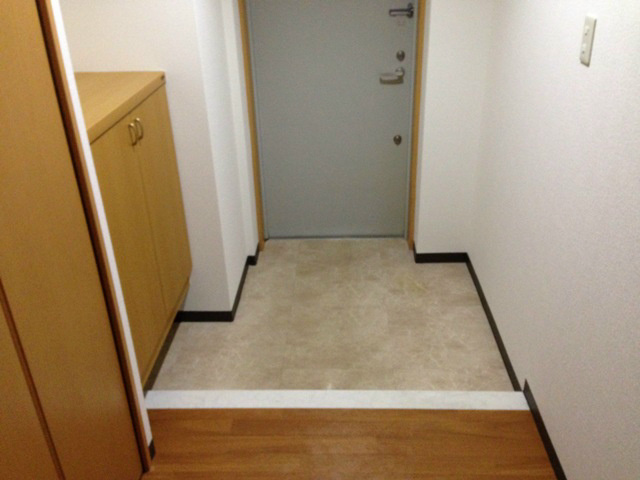 玄関　明るい玄関です