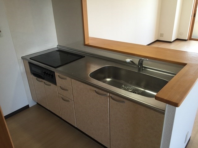 キッチン　キッチンでお料理をお楽しみください