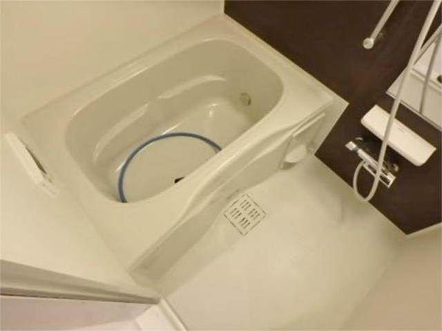 バス・シャワールーム　追い焚き機能付きで快適バスタイム