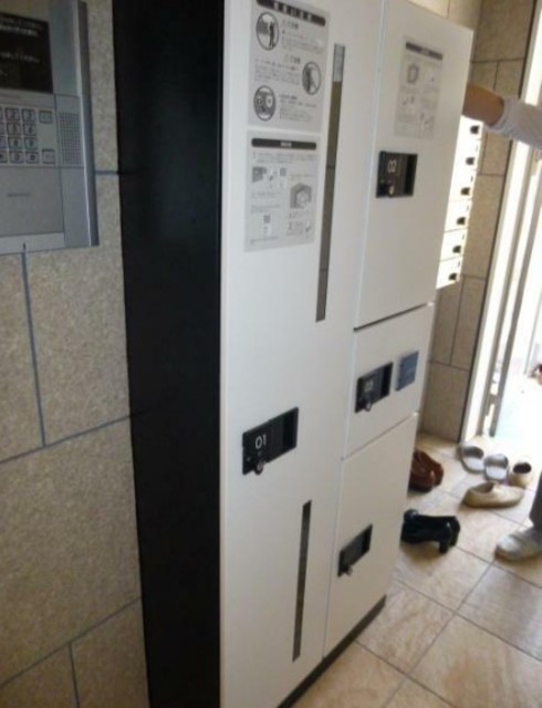 その他　宅配ボックス付き