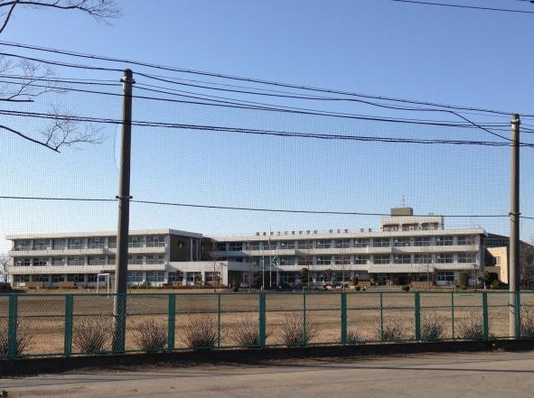 中学校　鴻巣市立川里中学校（中学校）まで2067m