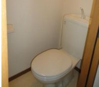 トイレ　落ち着いたトイレです