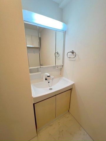 洗面設備　忙しい朝には欠かせない洗面所です