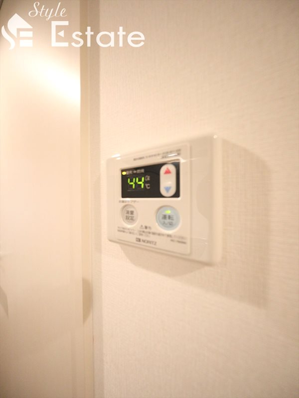 その他　給湯器リモコン