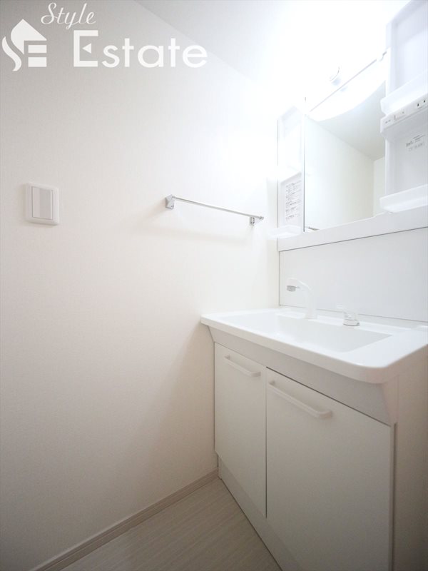 洗面設備　独立洗面台シャンプードレッサー付