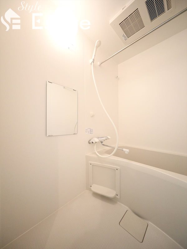 バス・シャワールーム　浴室乾燥機付バスルーム