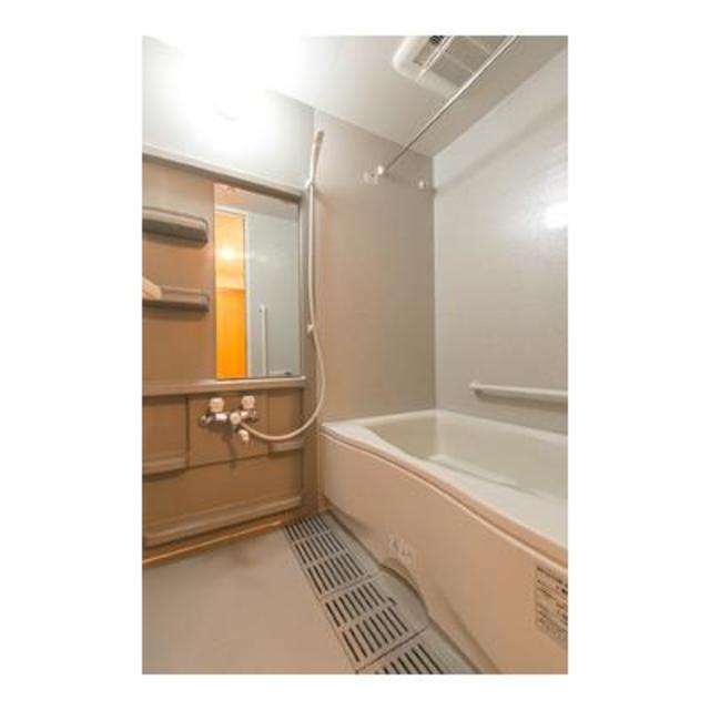 バス・シャワールーム　※写真は同タイプ住戸です。