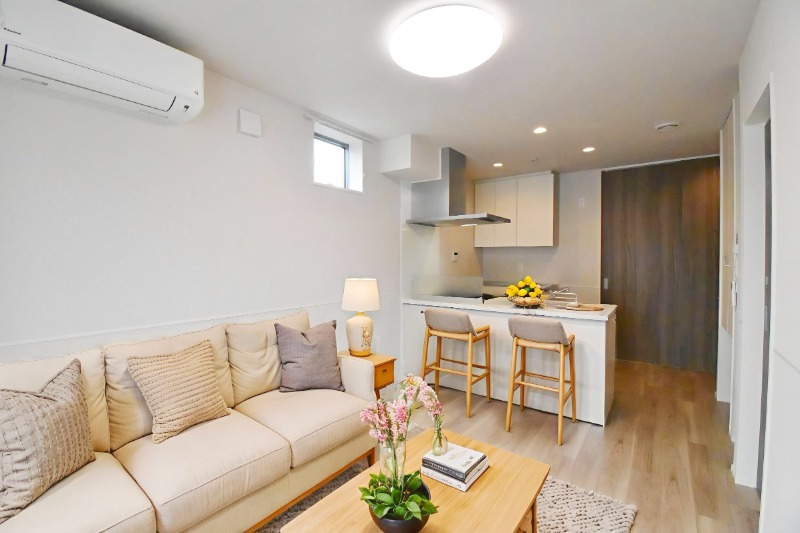 居室・リビング　ＣＧ画像の為実際は家具・家電の設置無し。