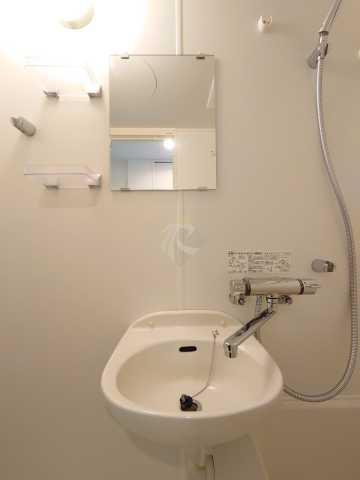 洗面設備　別間取り参考写真