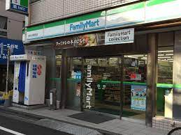 コンビニ　ファミリーマート 学芸大学駅前店（コンビニ）まで500m