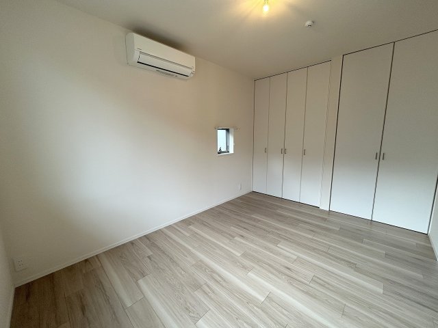 居室・リビング　※同建物別号室参考写真