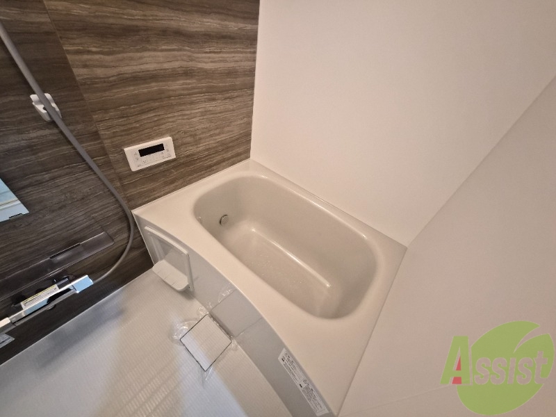 バス・シャワールーム　浴室は綺麗で追い焚きも付いて気持ちよくお過ごしいただけます。