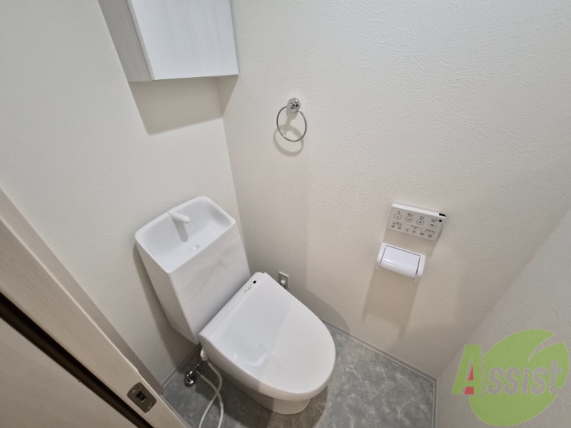 トイレ　トイレは綺麗でウォッシュレットも付いて快適にお使い頂けます。