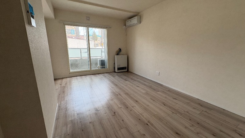 居室・リビング　広々リビング